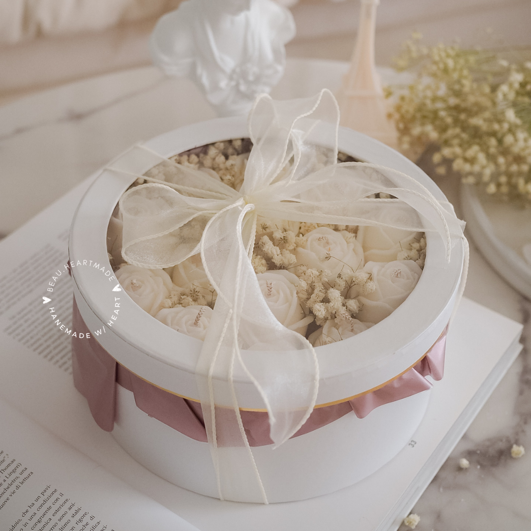 Rose Box set | Home decor | Gift | Candle | Handmade soy candle | Natural | Home