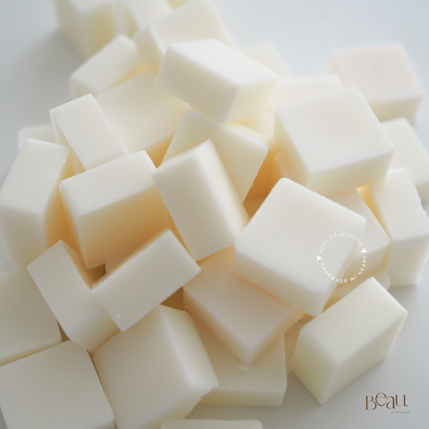 Pre-blended candle wax for candle making - 1 kg.