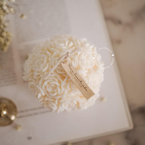 L Rose Bouquet | Home decor | Gift | Candle | Handmade soy candle | Natural | Home