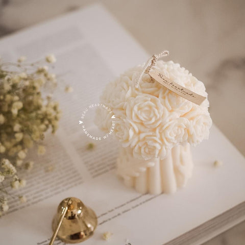 L Rose Bouquet | Home decor | Gift | Candle | Handmade soy candle | Natural | Home