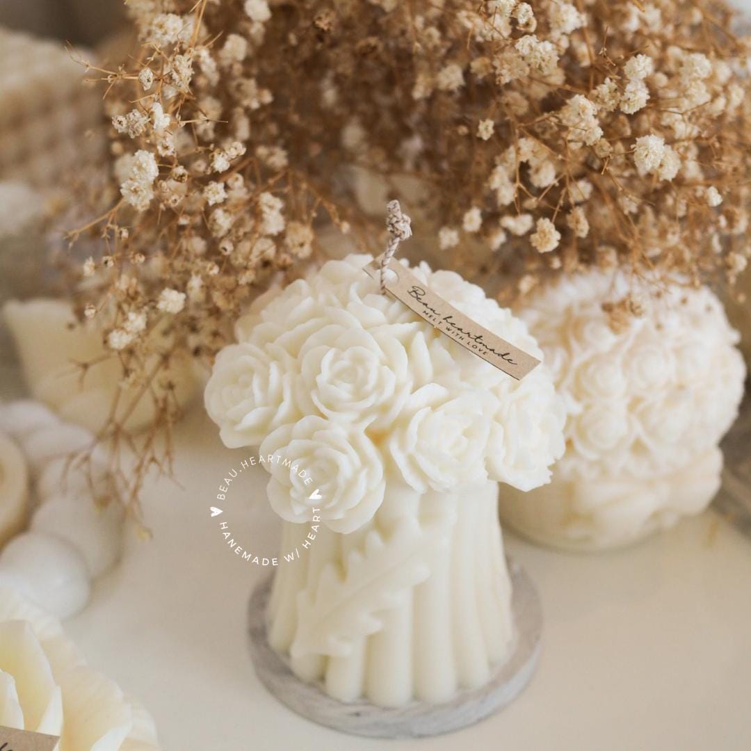L Rose Bouquet | Home decor | Gift | Candle | Handmade soy candle | Natural | Home