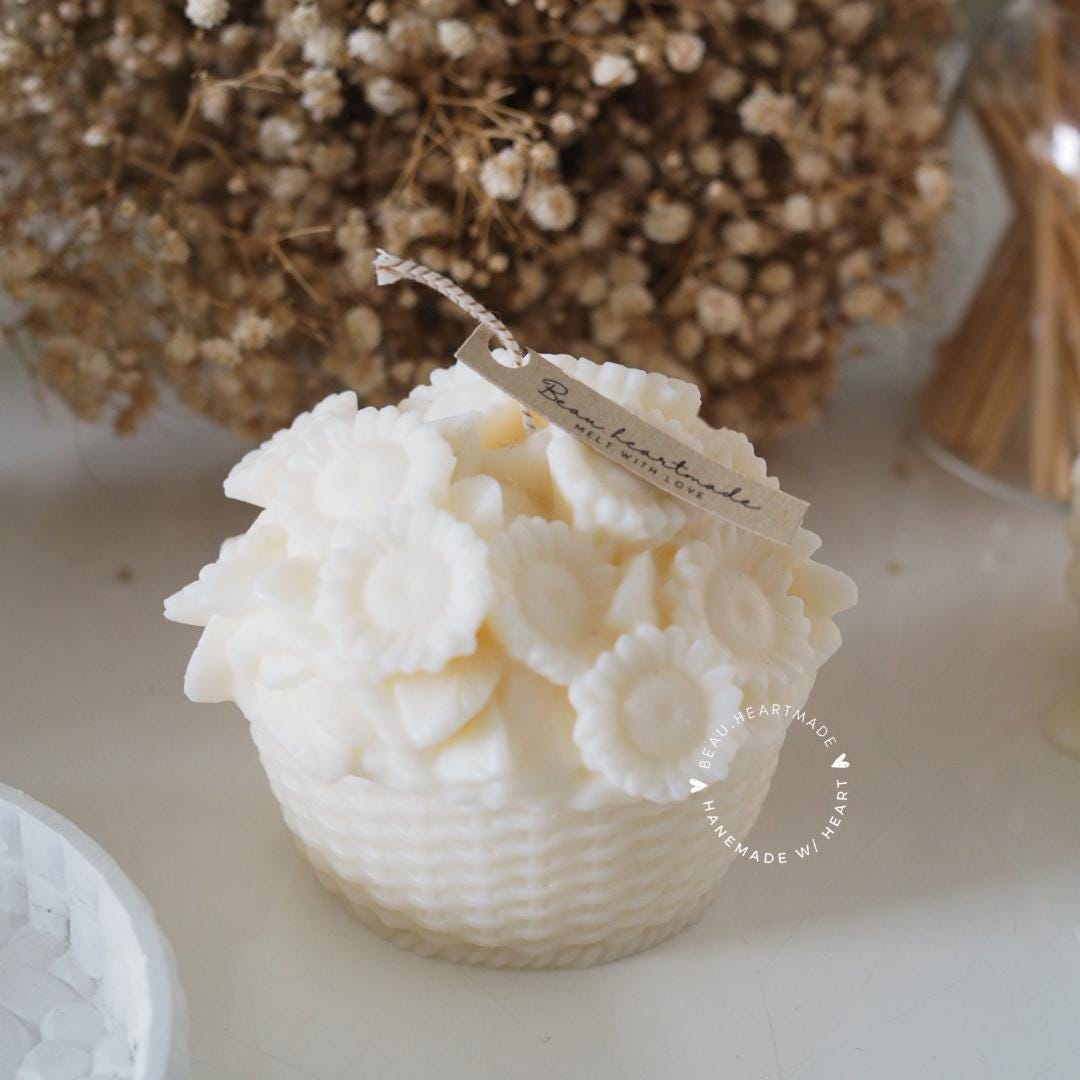 Flower in Busket | Home decor | Gift | Candle | Handmade soy candle | Natural | Home