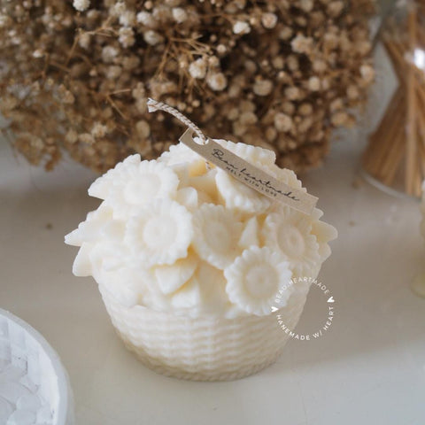 Flower in Busket | Home decor | Gift | Candle | Handmade soy candle | Natural | Home